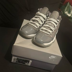 SOLD!! Jordan retro 11 cool grey